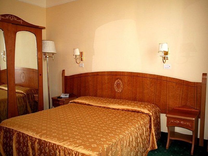 Grand Hotel Parco Del Sole Sant'Agnello Bilik gambar